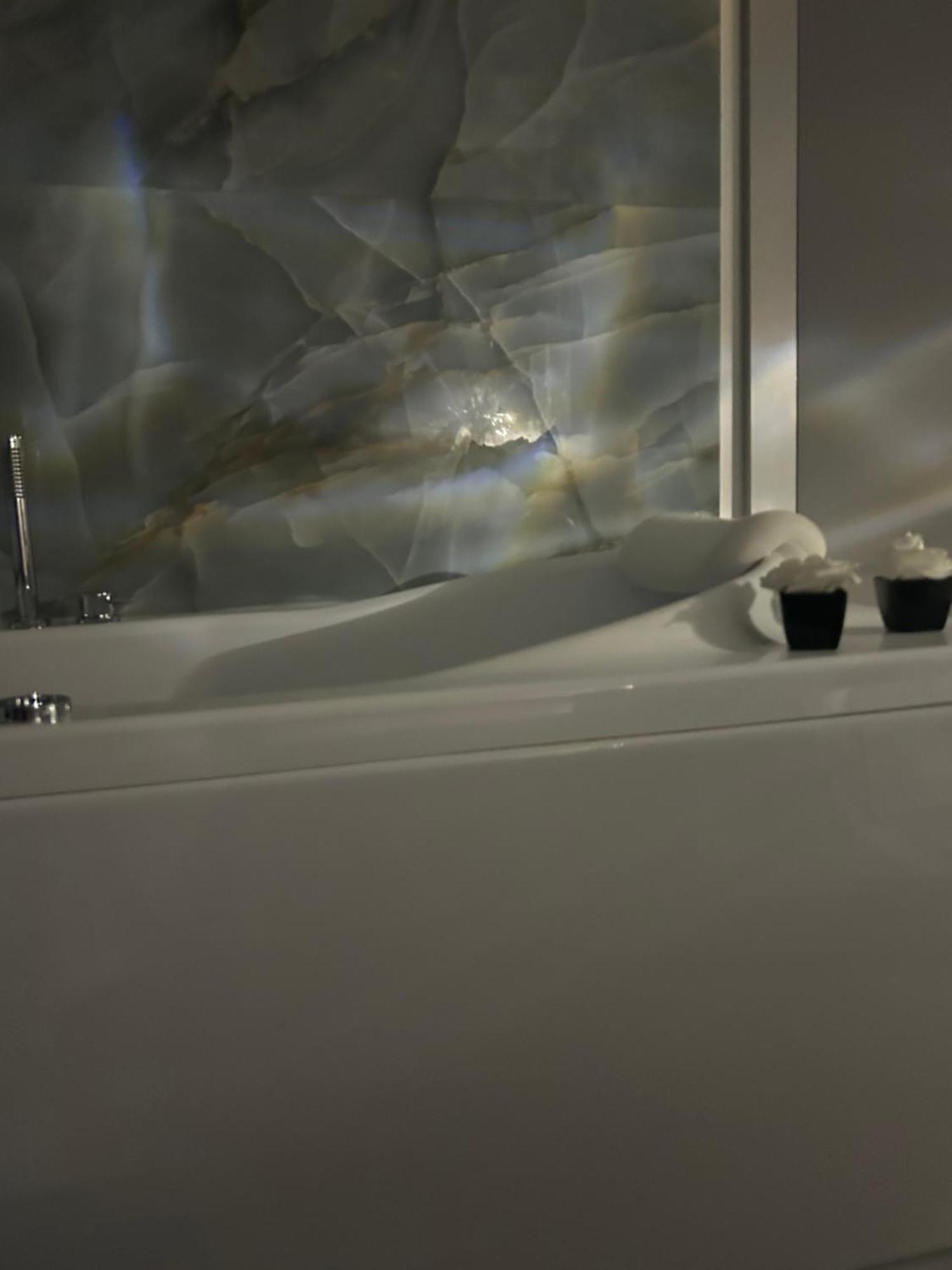 Bed and Breakfast C3 Luxury Napoli Esterno foto
