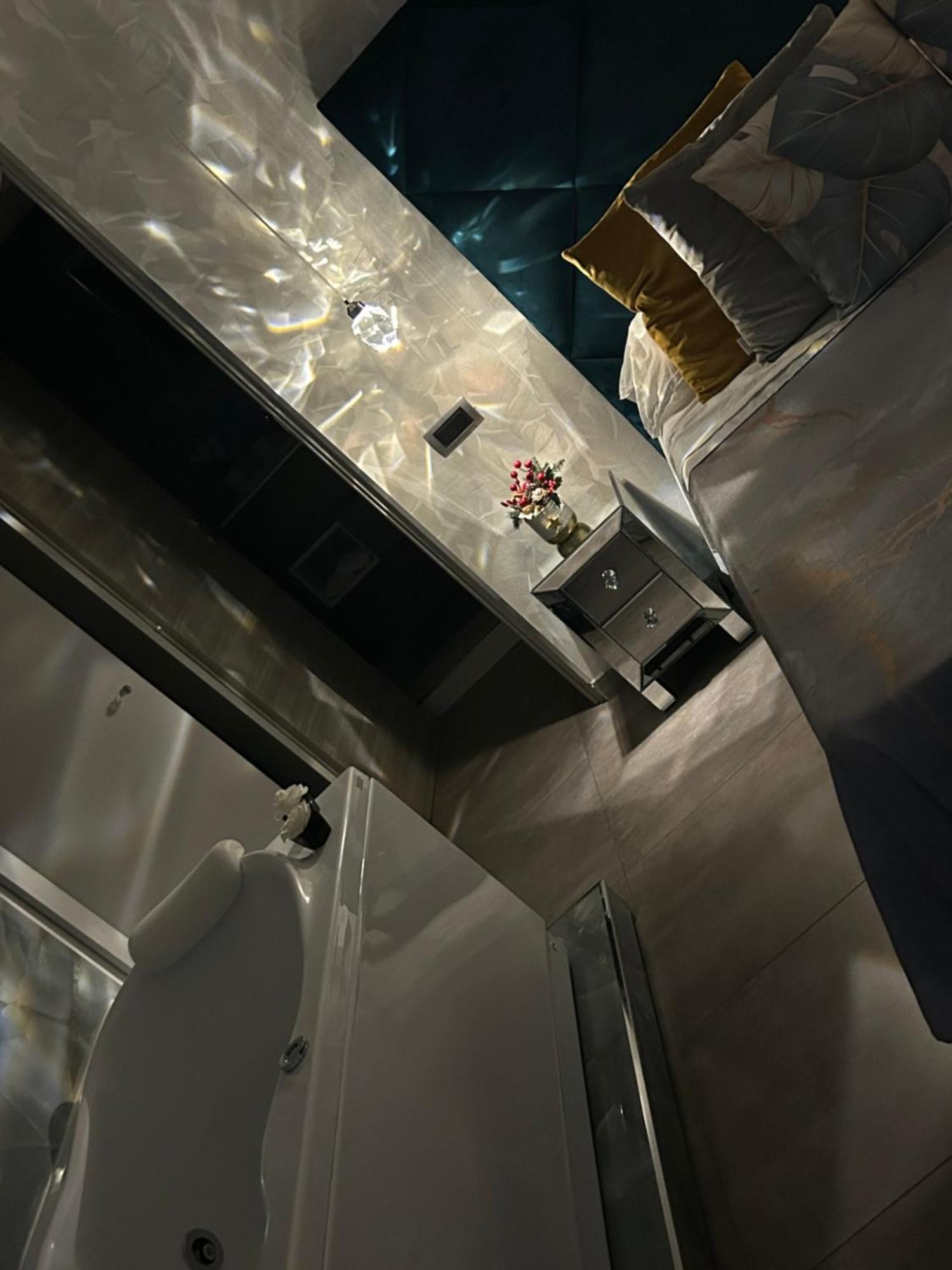 Bed and Breakfast C3 Luxury Napoli Esterno foto